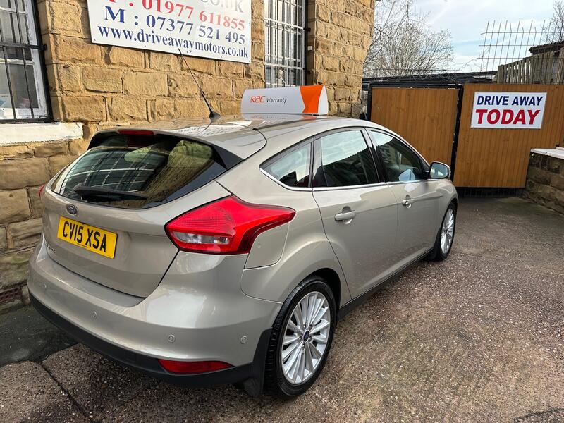 FORD FOCUS