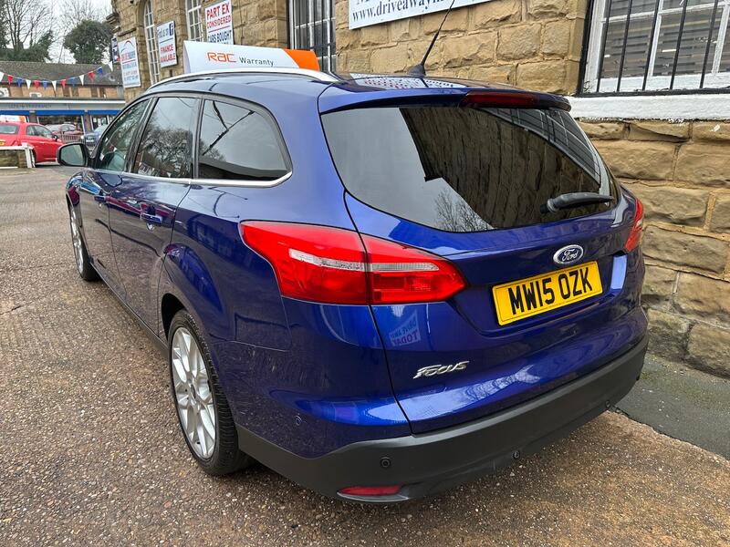 FORD FOCUS