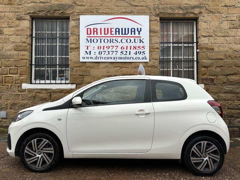 PEUGEOT 108