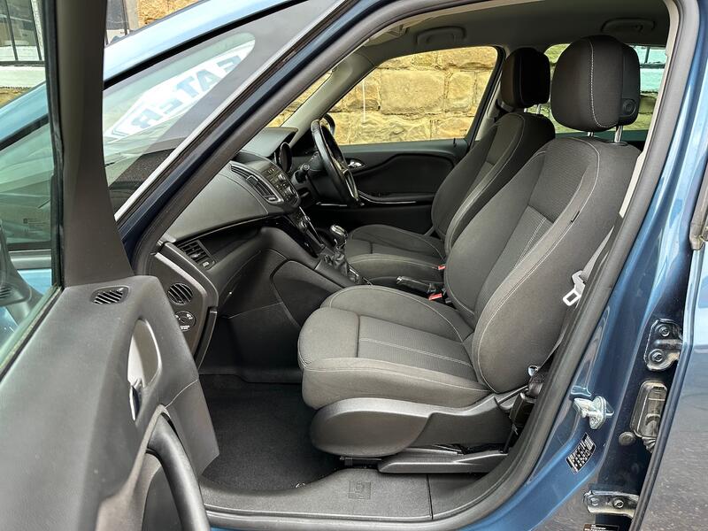 VAUXHALL ZAFIRA TOURER