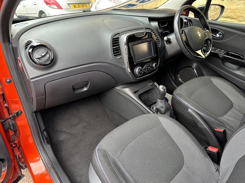RENAULT CAPTUR