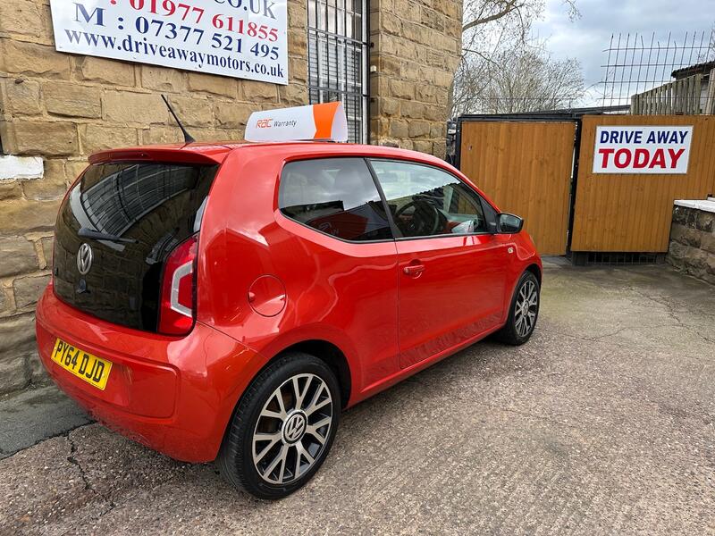 VOLKSWAGEN UP