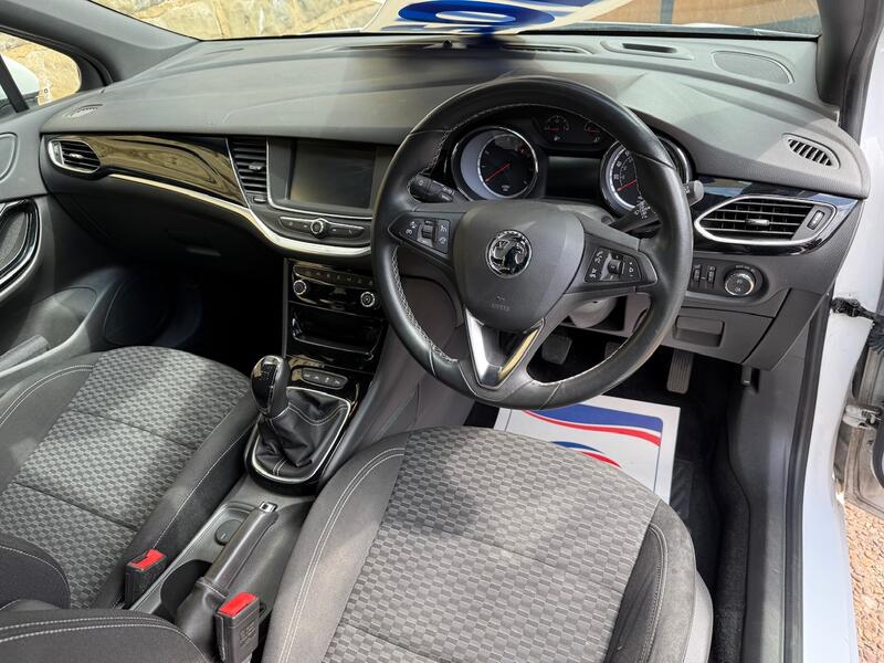 VAUXHALL ASTRA