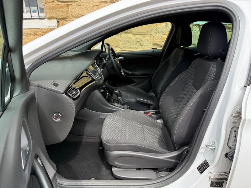 VAUXHALL ASTRA