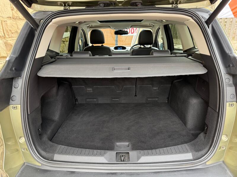 FORD KUGA