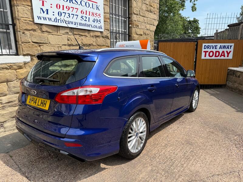 FORD FOCUS