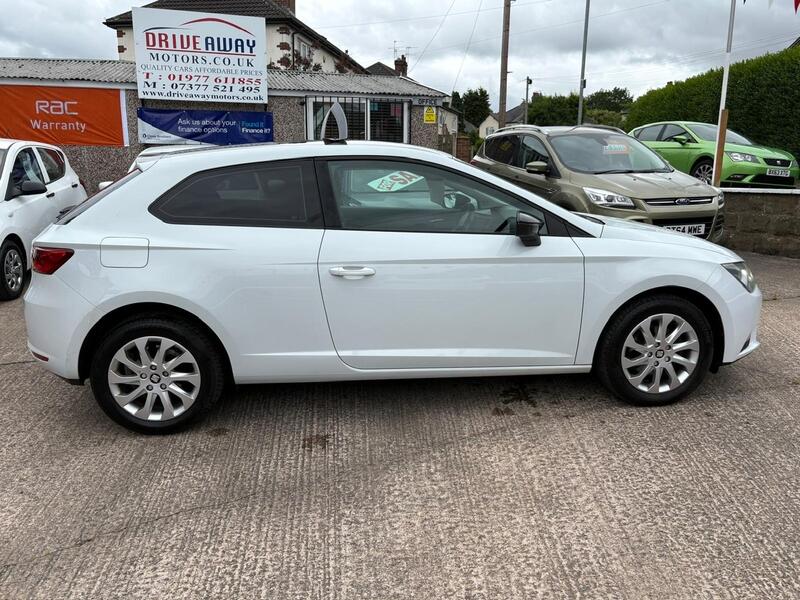 SEAT LEON