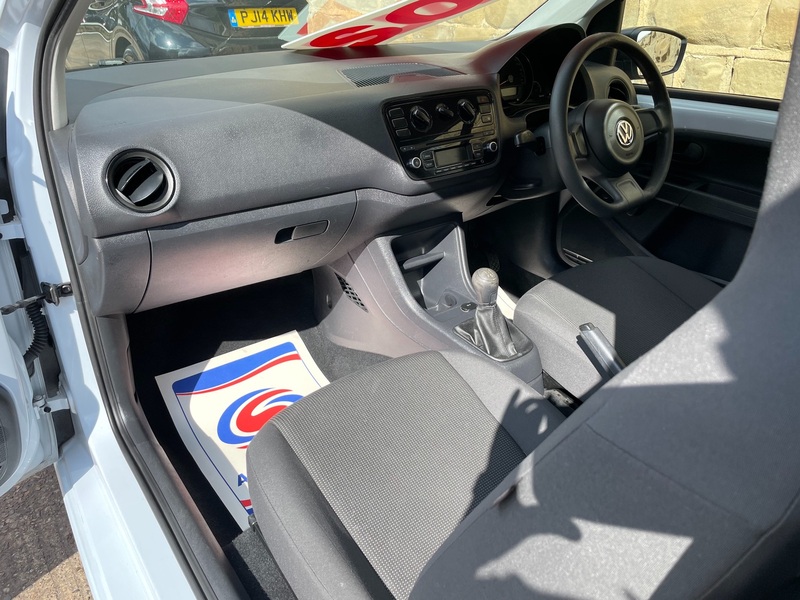 VOLKSWAGEN UP