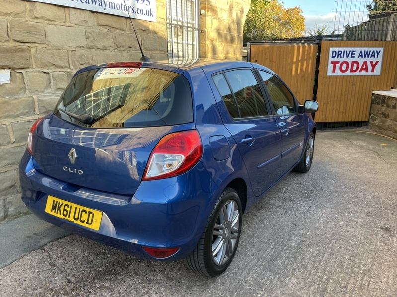 RENAULT CLIO