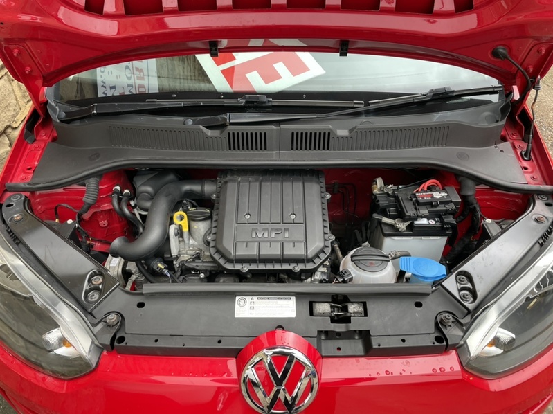 VOLKSWAGEN UP