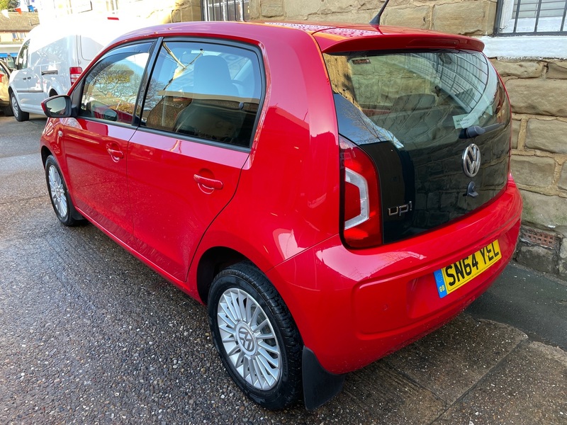 VOLKSWAGEN UP