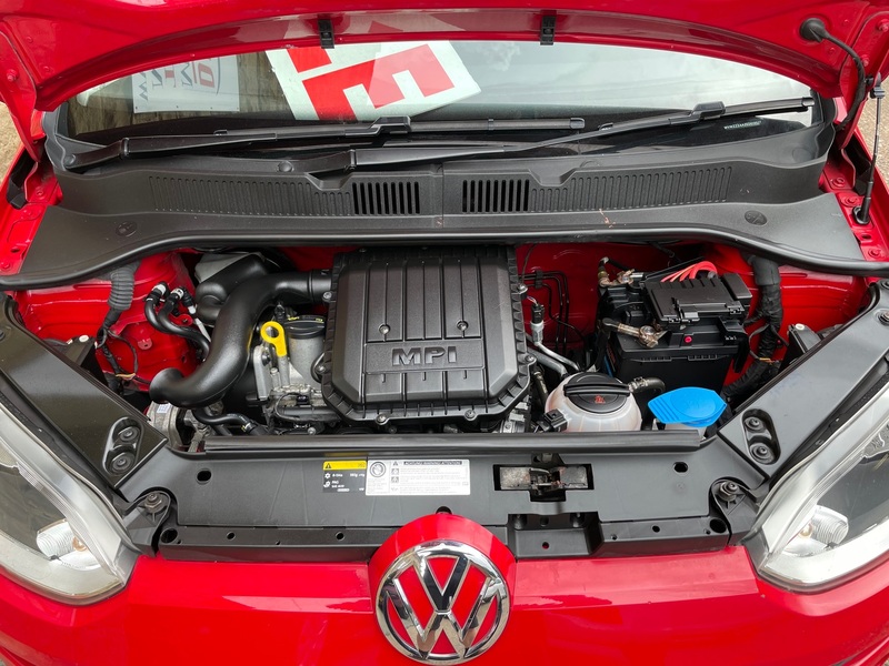 VOLKSWAGEN UP