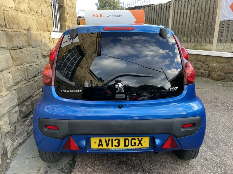 PEUGEOT 107