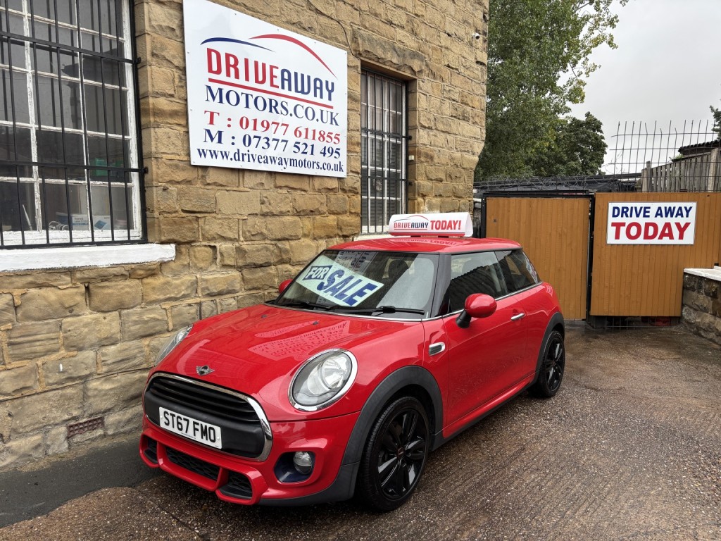 2017 MINI HATCH